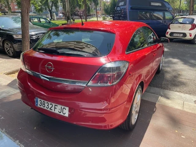 OPEL ASTRA GTC 1.6 16V SPORT