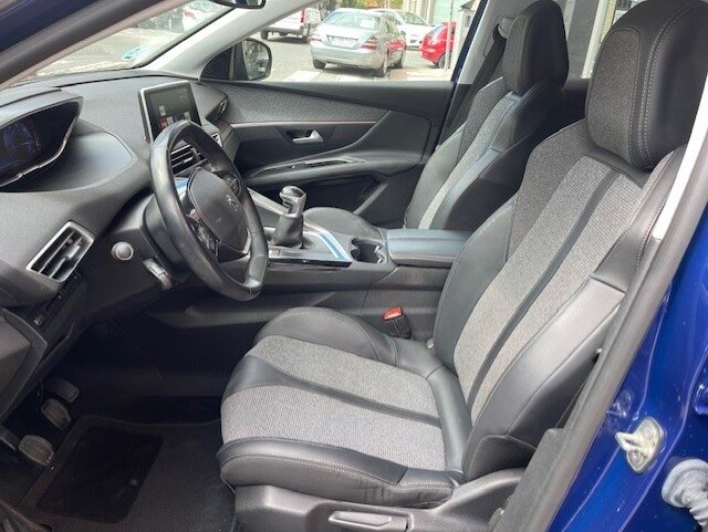 PEUGEOT 3008 ALLURE 1.5 HDI