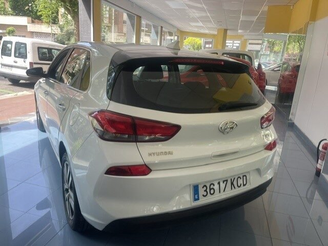 HYUNDAI 1.0GDI 120 CV TECNO