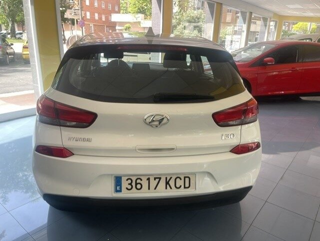 HYUNDAI 1.0GDI 120 CV TECNO