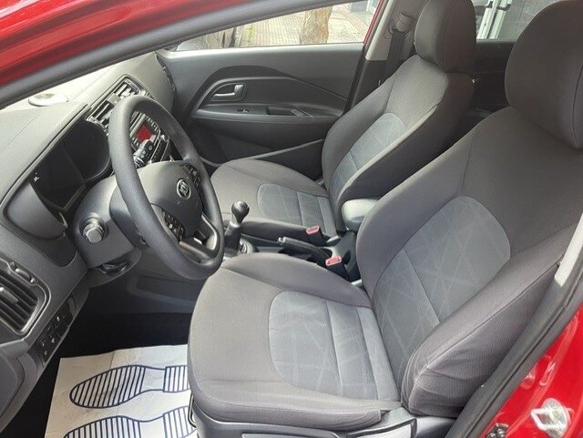 KIA RIO 1.3 DRIVE