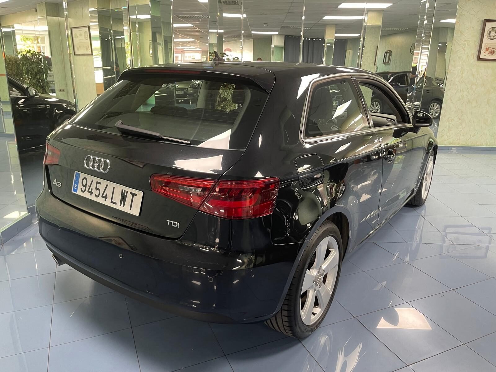 AUDI A3 1.6 TDI AMBITION