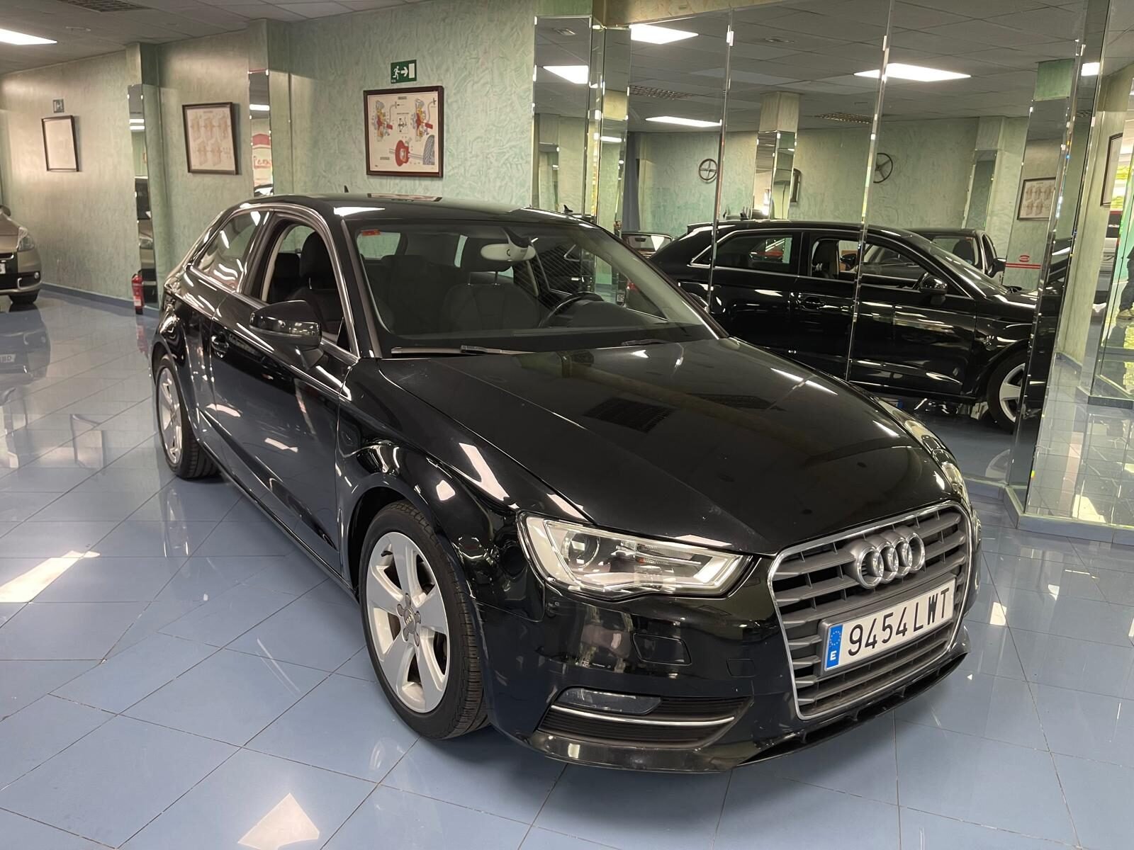AUDI A3 1.6 TDI AMBITION