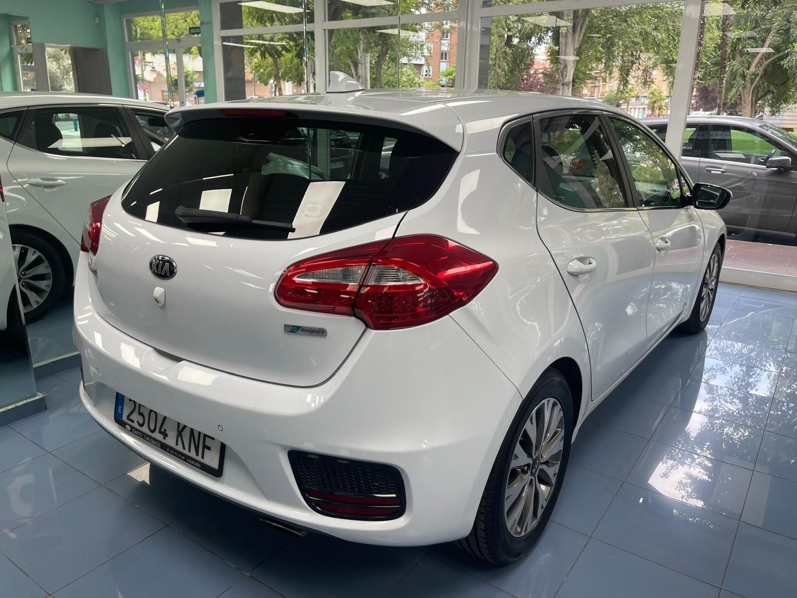 KIA CEED 1.0tgdi drive 