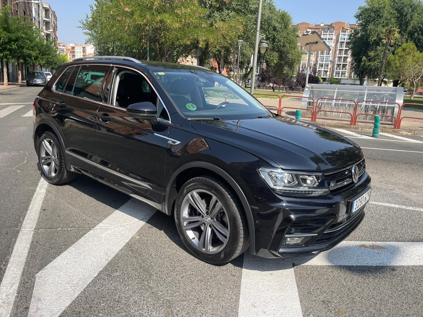 VOLKSWAGEN 2.0TDI DSG 4 MOTION R LINE