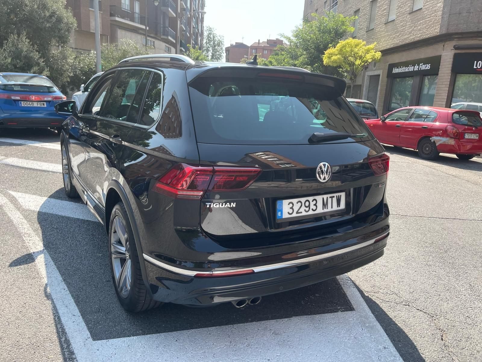 VOLKSWAGEN 2.0TDI DSG 4 MOTION R LINE