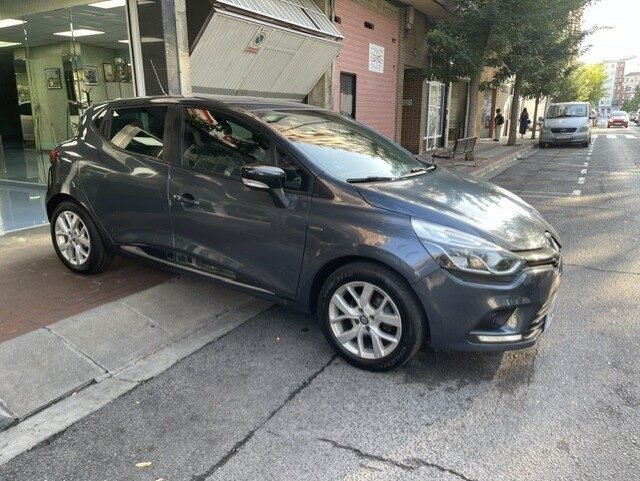RENAULT CLIO LIMITED
